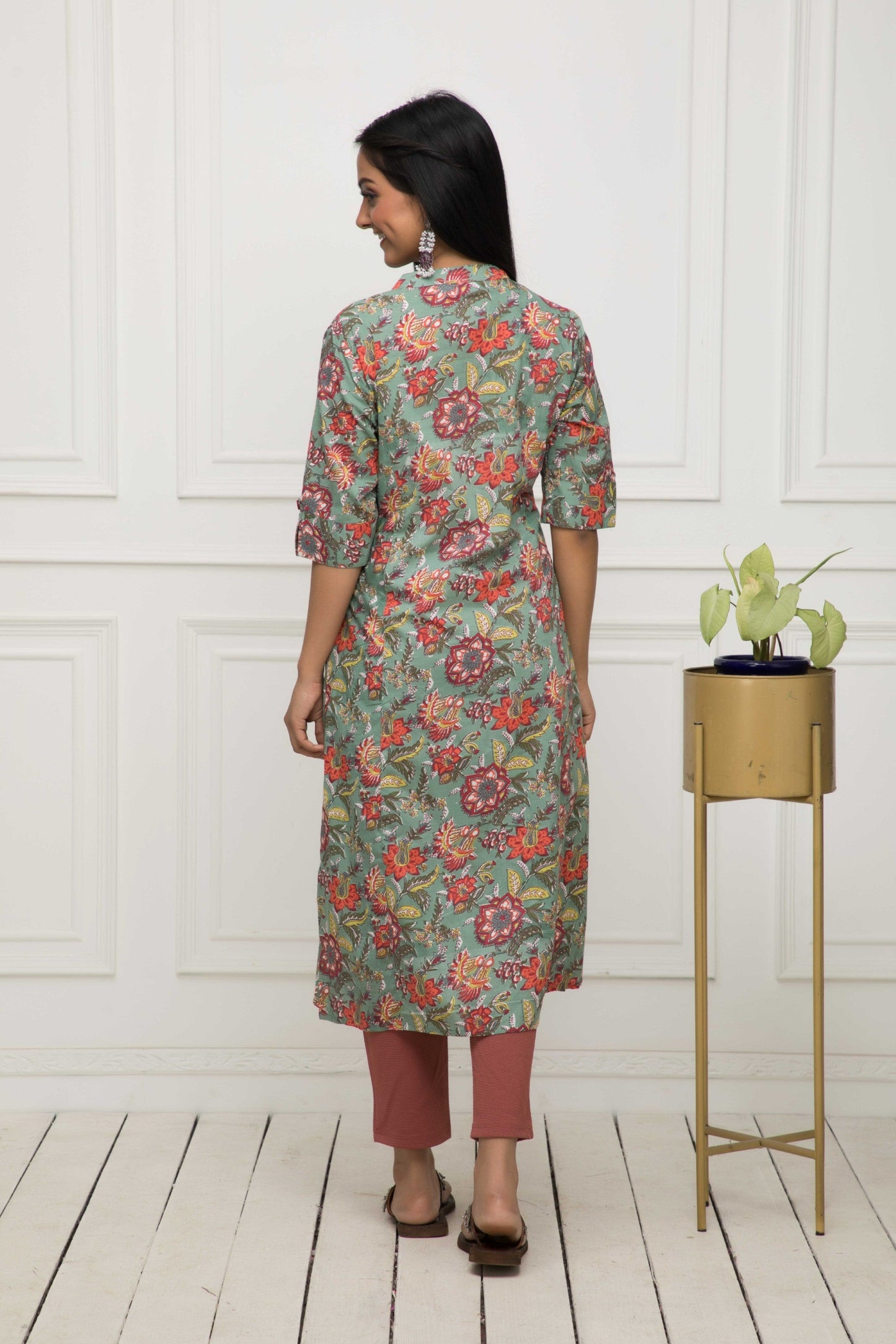 Women's Multi Solid Cotton A-Line Round Neck Kurtas