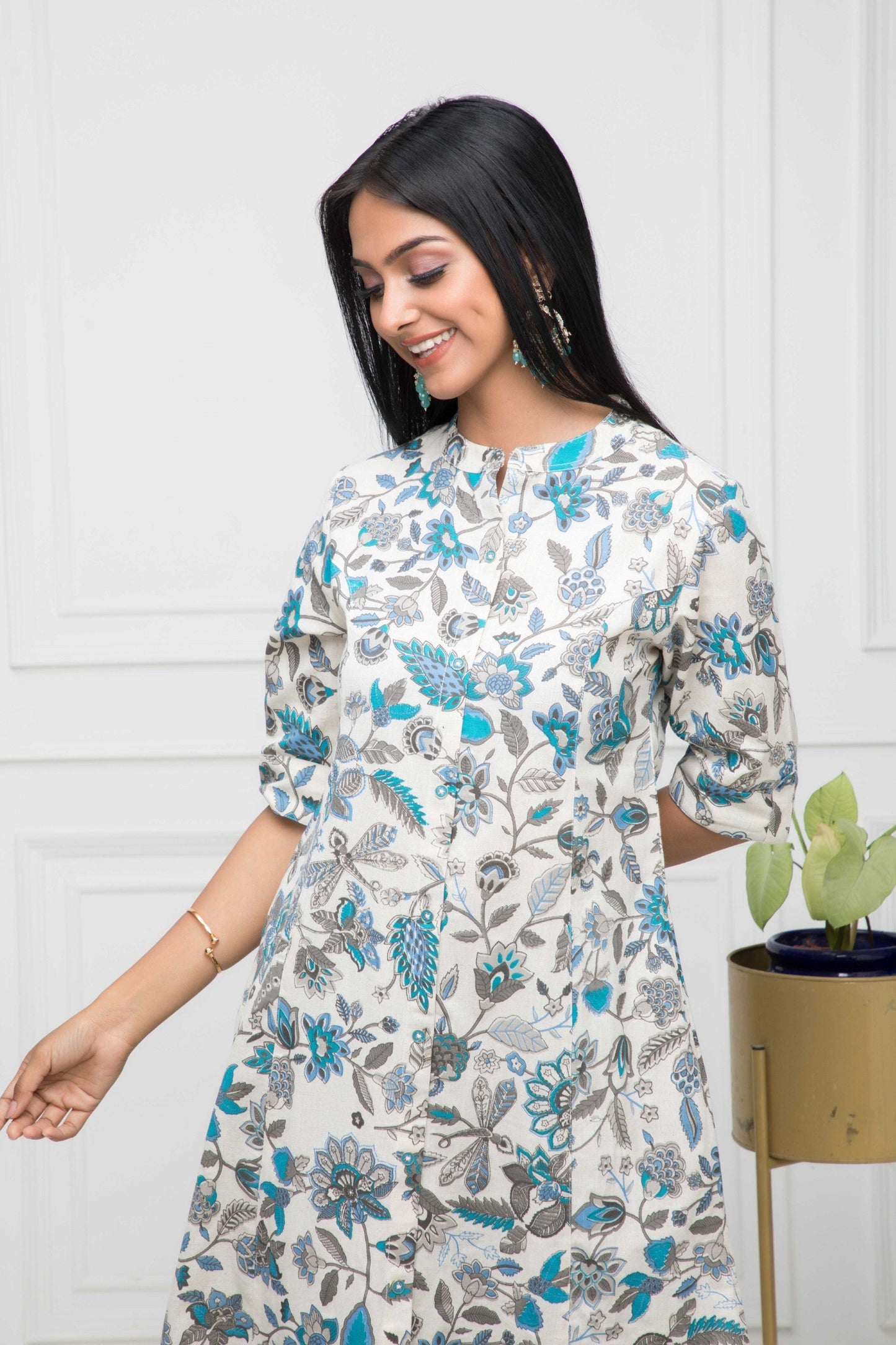 Women's Multi Floral Cotton A-Line Mandarin Collar Kurtas