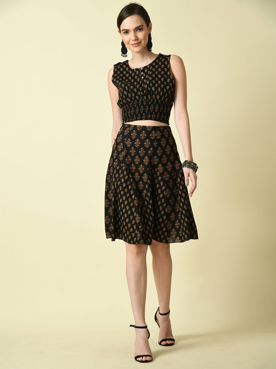 Color_Black