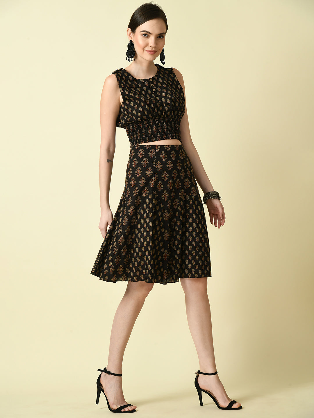 Color_Black