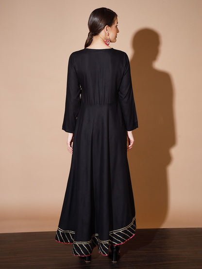 Women's Black Solid Kurtas