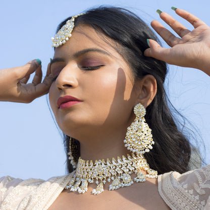 Women's 1 8K Gold Plated Traditional Kundan & Pearl Studded Choker Set - I Jew