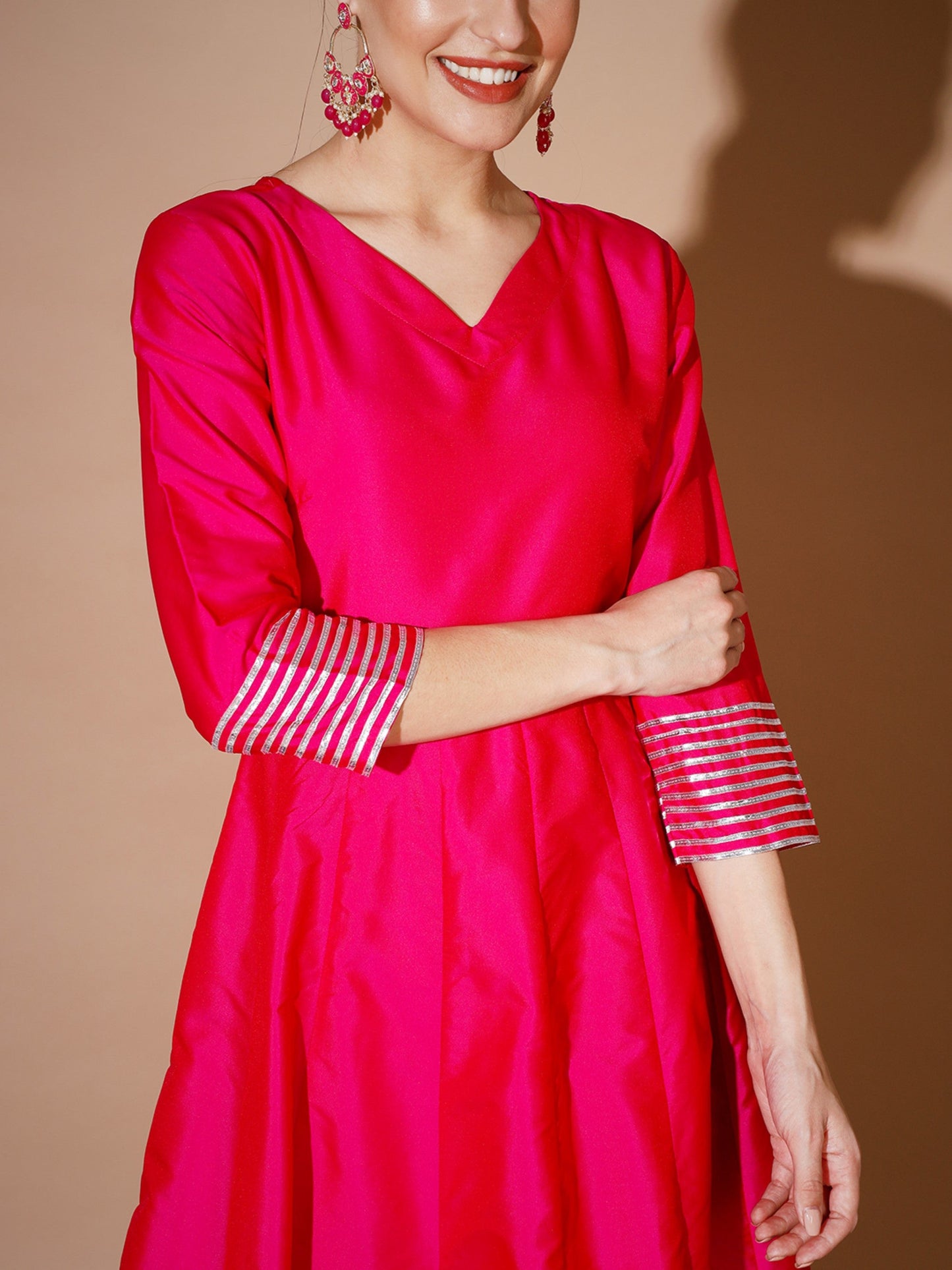 Women's Pink Solid Kurta & With Dupatta