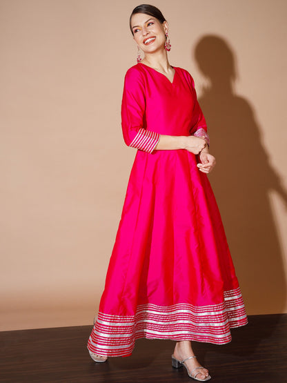 Women's Pink Solid Kurta & With Dupatta
