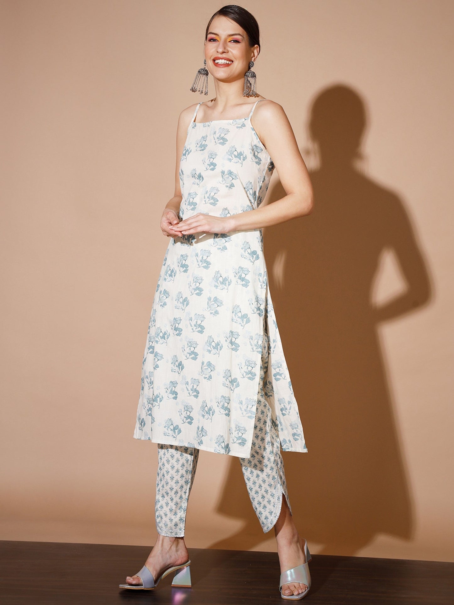 Women's Multi Floral Kurta & Trousers