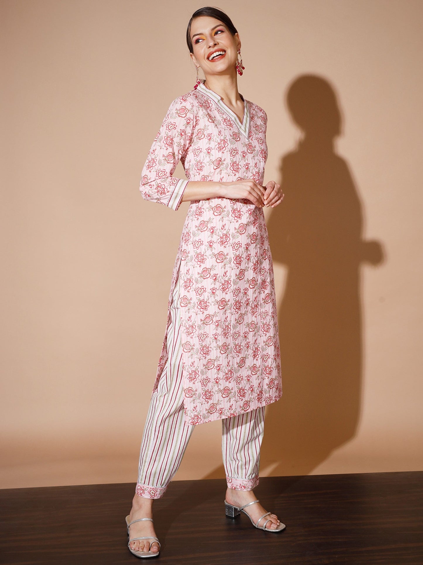 Women's Pink Floral Kurta & Trousers