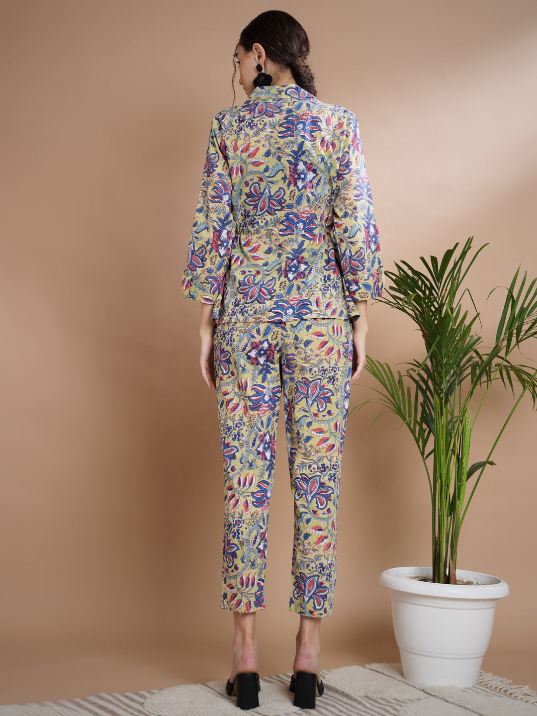 Women's Multi Shawl Neck Coat With Trousers