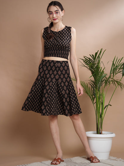 Women's Black Round Neck Top With Skirt
