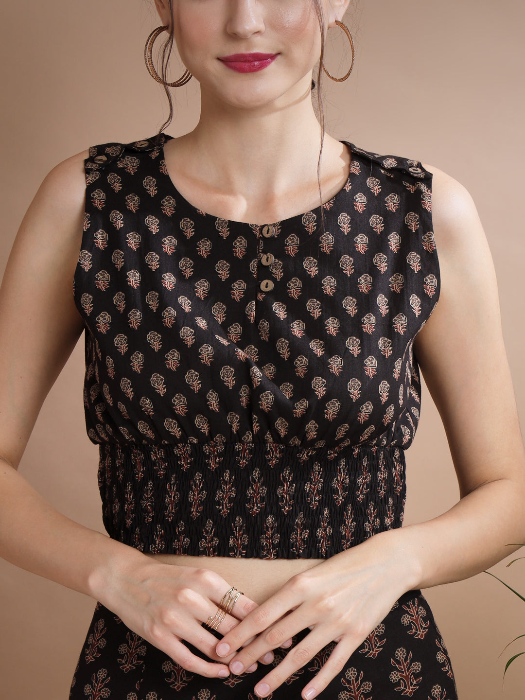 Women's Black Round Neck Top With Skirt