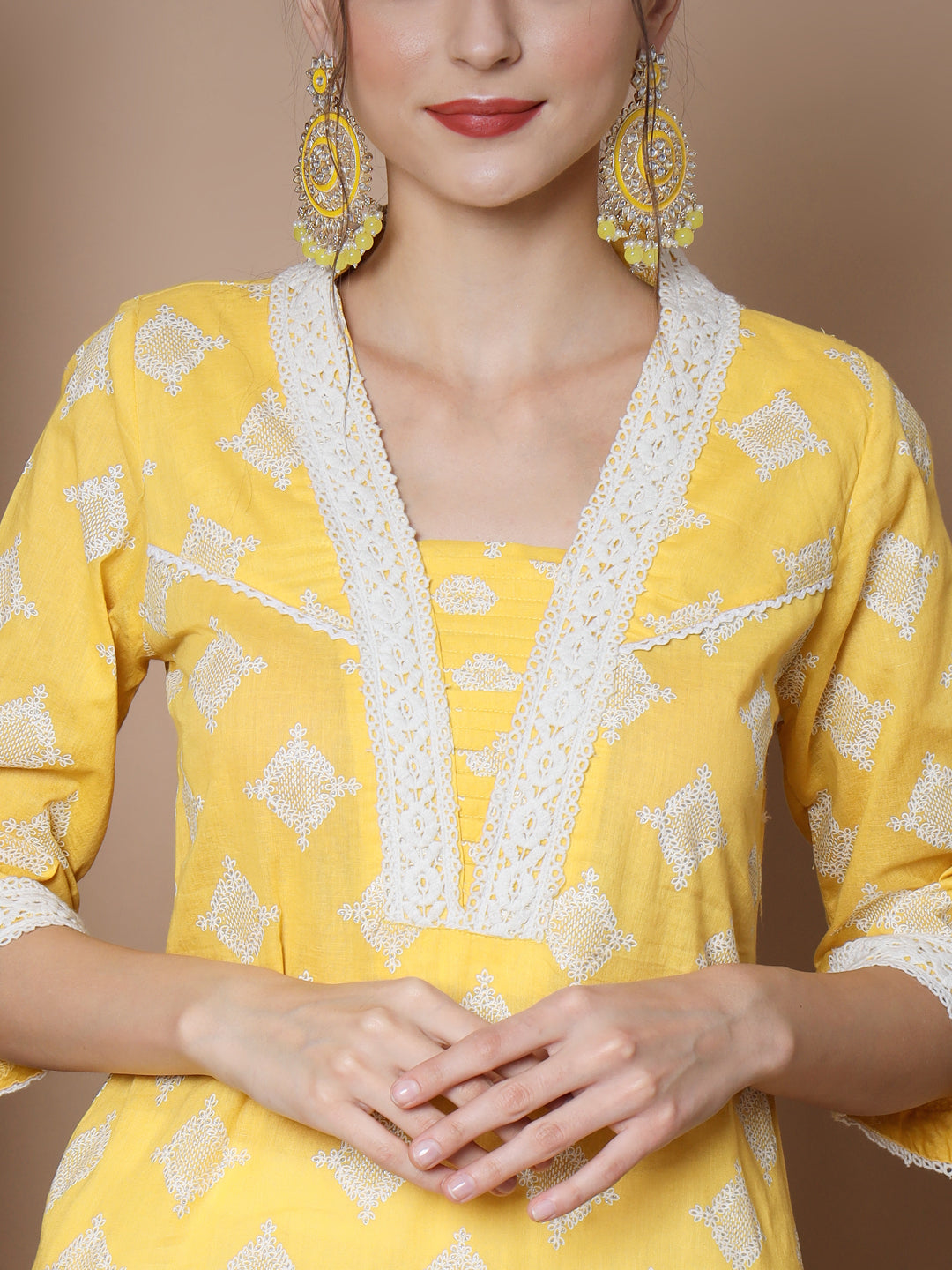 Women's Yellow Straight Kurta & Trousers