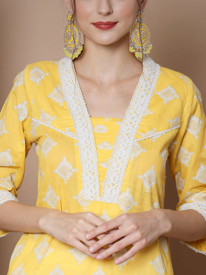 Women's Yellow Straight Kurta & Trousers