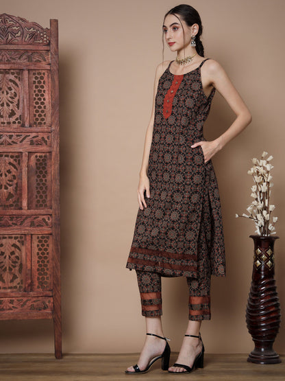 Women's Rust Straight Kurta & Trousers
