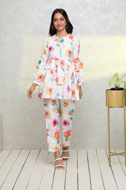 Women's White Printed Romantic Florals Co-Ords