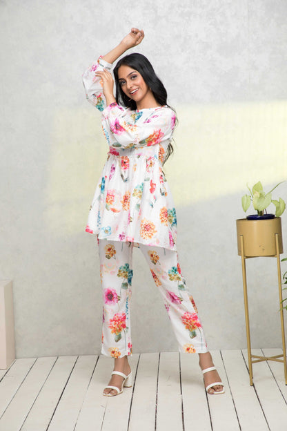 Women's White Printed Romantic Florals Co-Ords