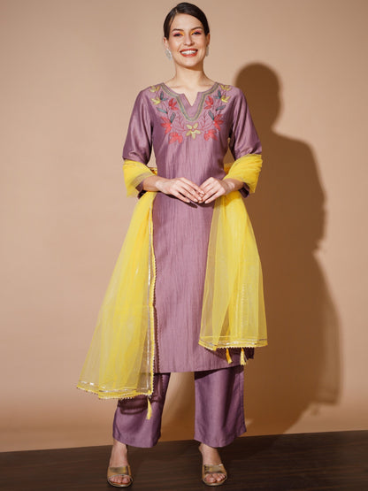 Women's Mauve Solid Kurta & Palazzos With Dupatta