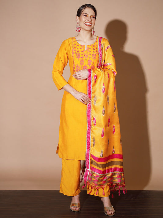 Women's Mustard Solid Kurta & Palazzos With Dupatta