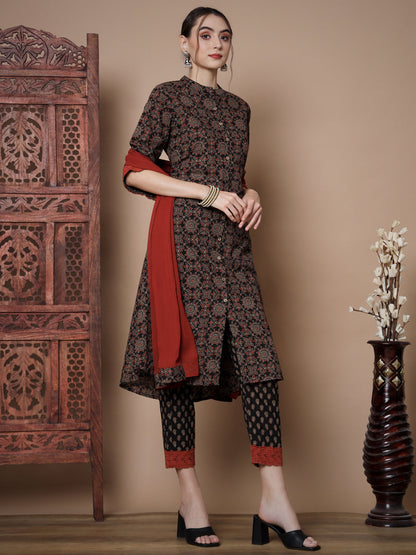 Women's Muli A-Line Kurta & Trousers With Dupatta