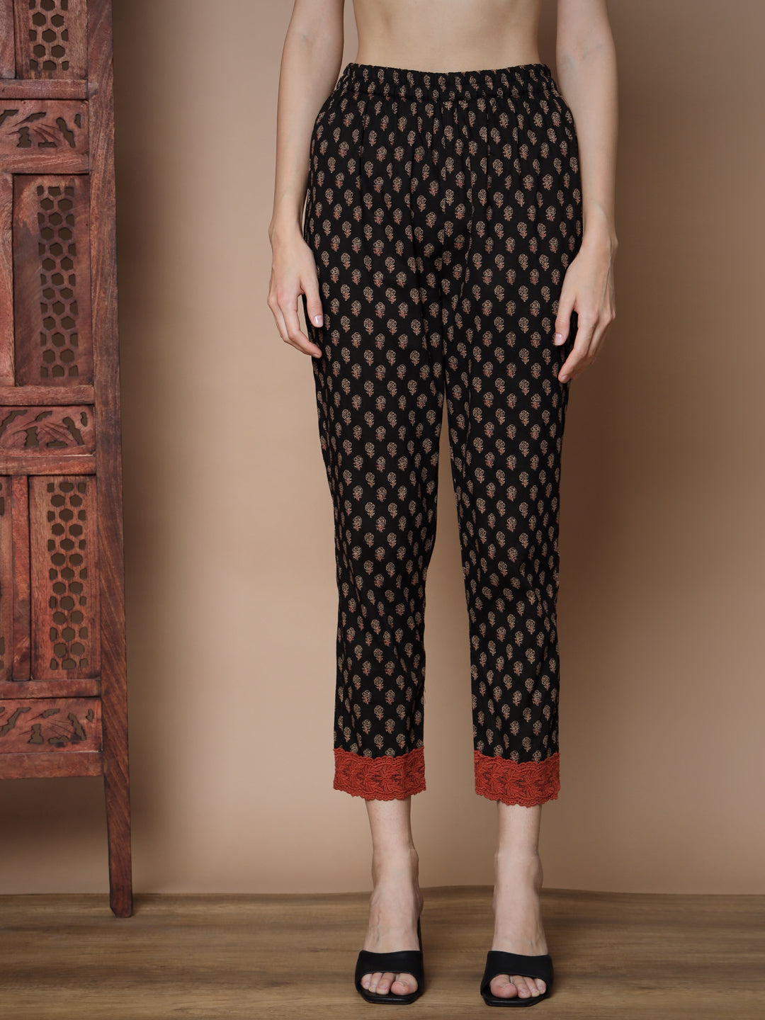 Women's Muli A-Line Kurta & Trousers With Dupatta