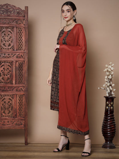 Women's Rust Straight Kurta & Trousers With Dupatta