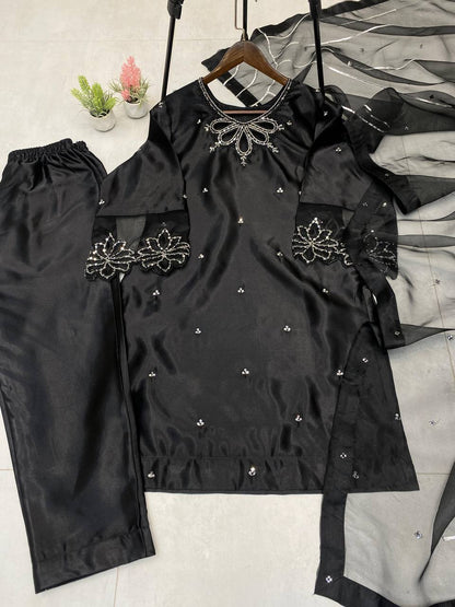 Color_Black