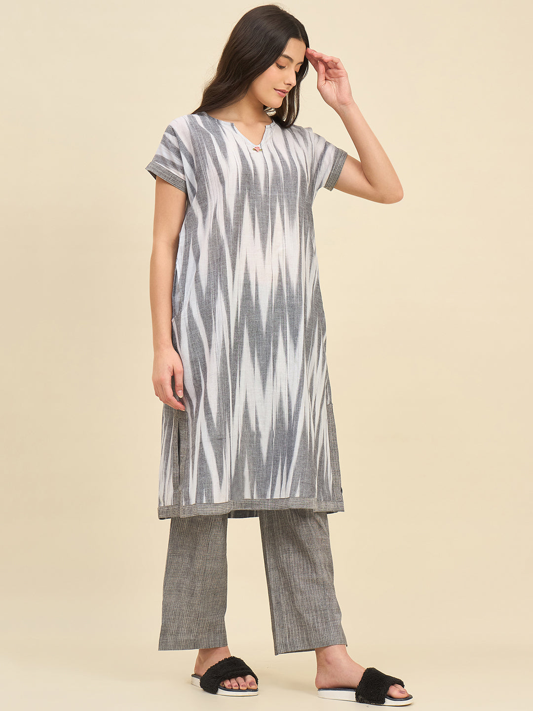 Color_Grey