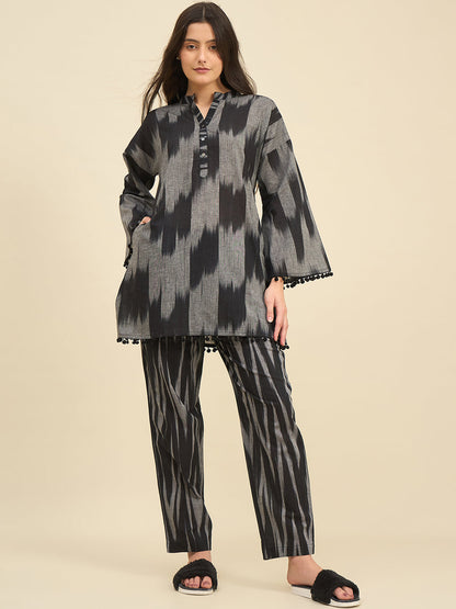 Color_Black