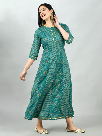 Women's Green Cotton Printed 3/4 Sleeve Round Neck Casual Dress