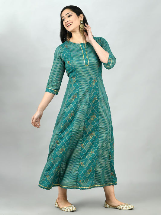 Women's Green Cotton Printed 3/4 Sleeve Round Neck Casual Dress