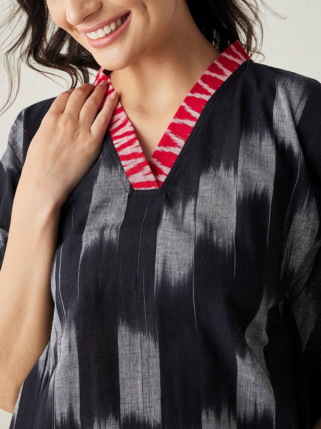 Women's Black Handloom Ikat Weave Cotton Kaftan