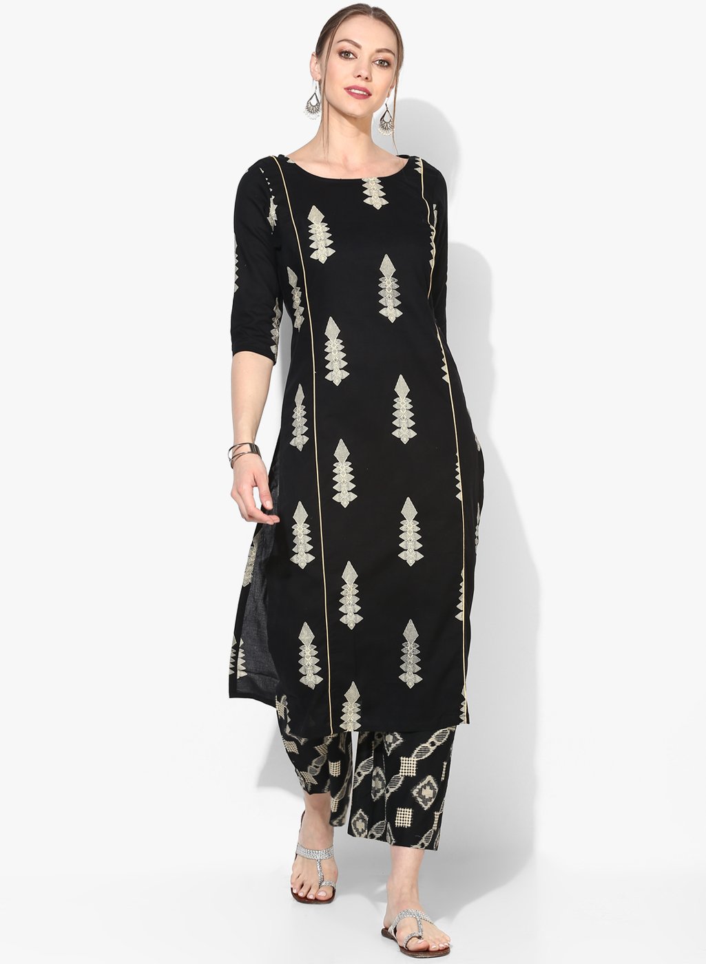 Women's Black Cotton Blend Printed 3/4 Sleeve Round Neck Casual Kurta Set