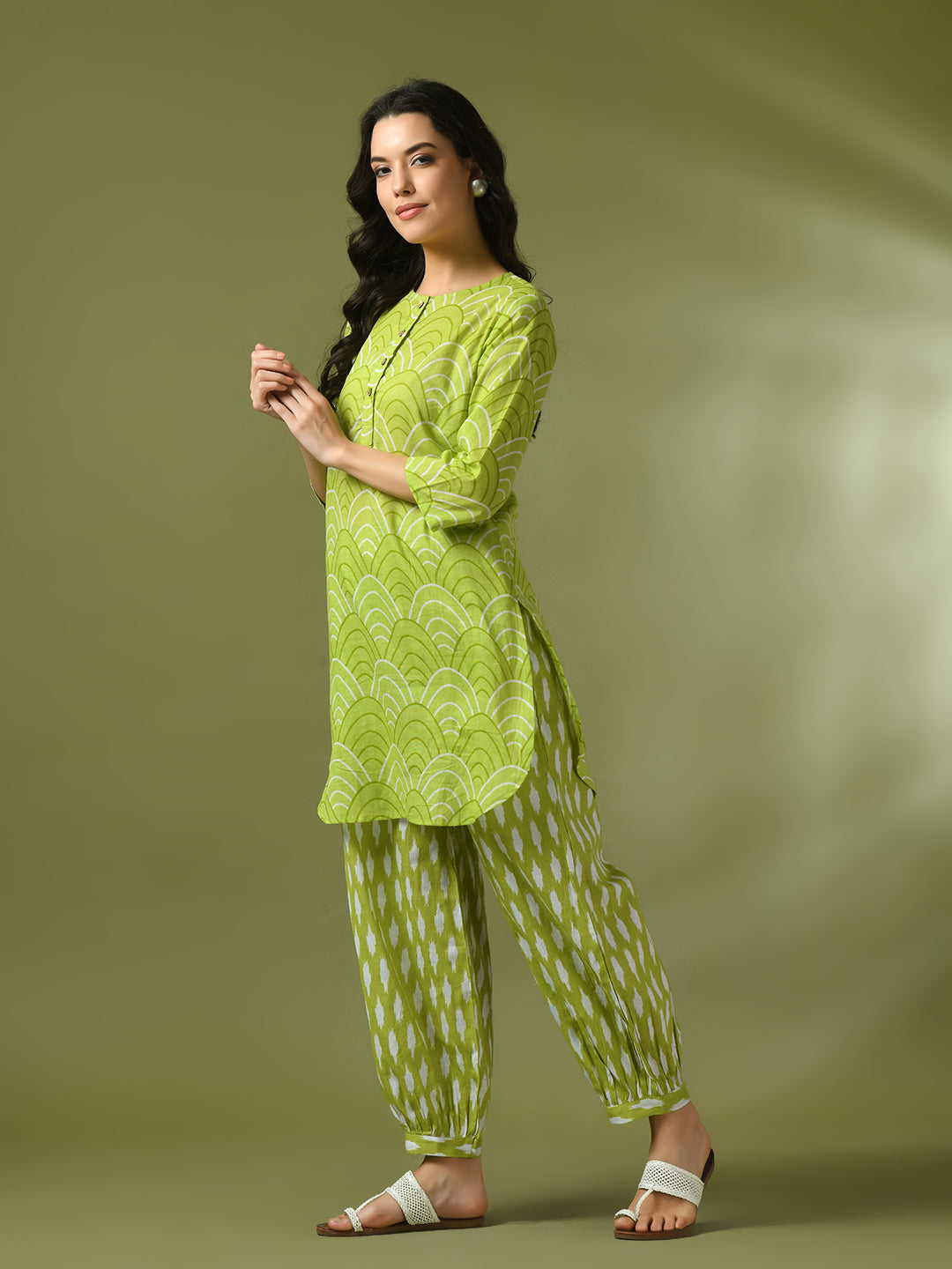 Women's  Green Printed Cotton Round Neck Party Tunic With Trousers Co-Ord Set