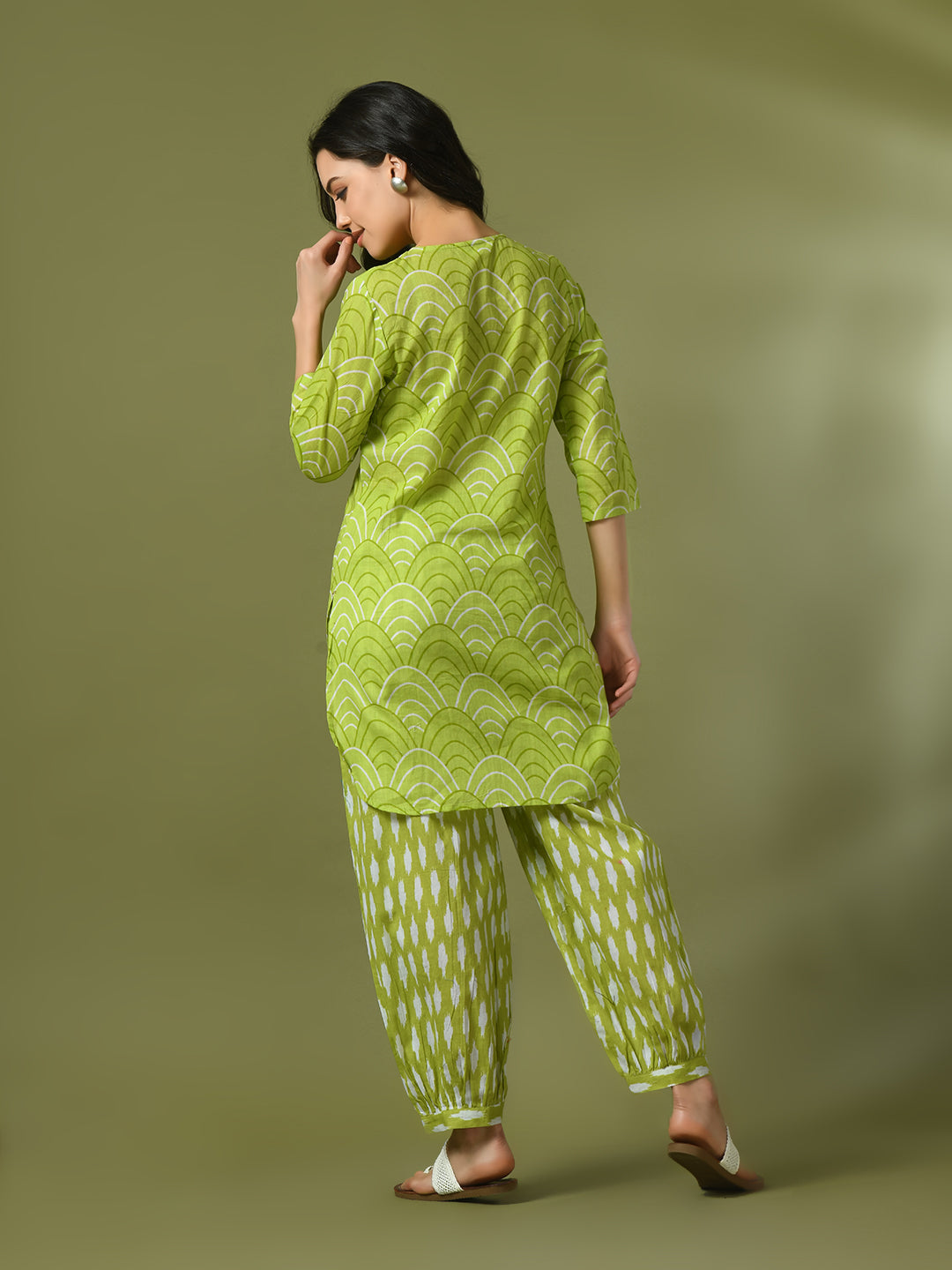 Women's  Green Printed Cotton Round Neck Party Tunic With Trousers Co-Ord Set