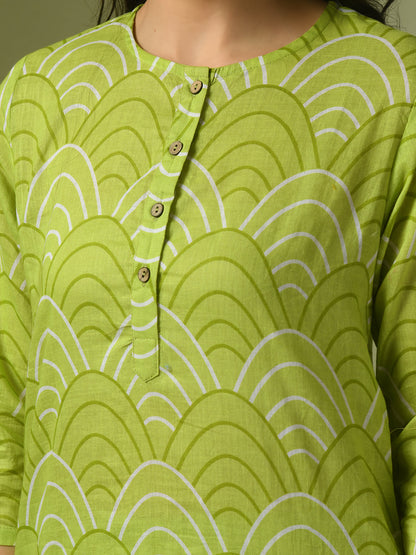Women's  Green Printed Cotton Round Neck Party Tunic With Trousers Co-Ord Set