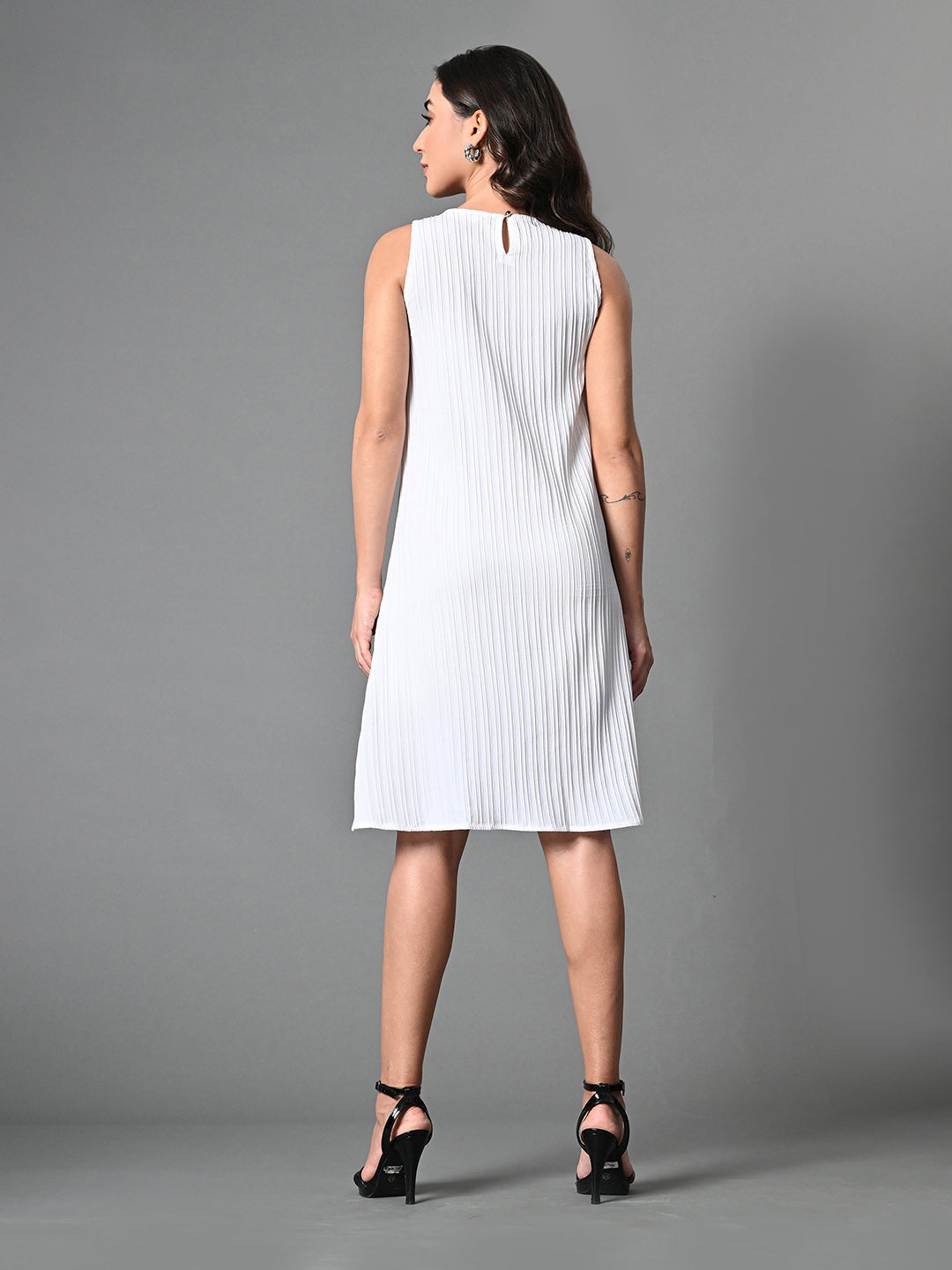 Color-White