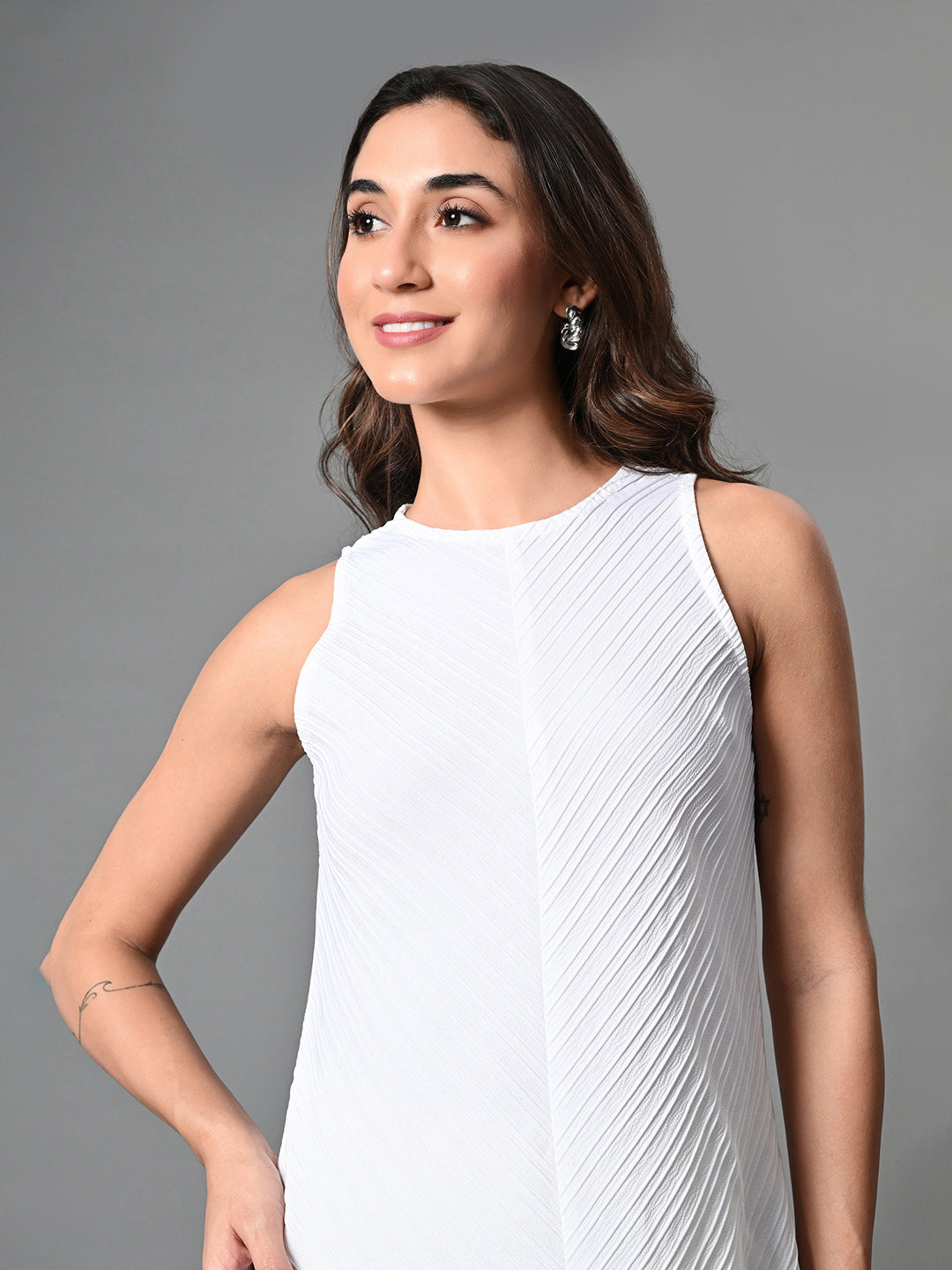 Color-White