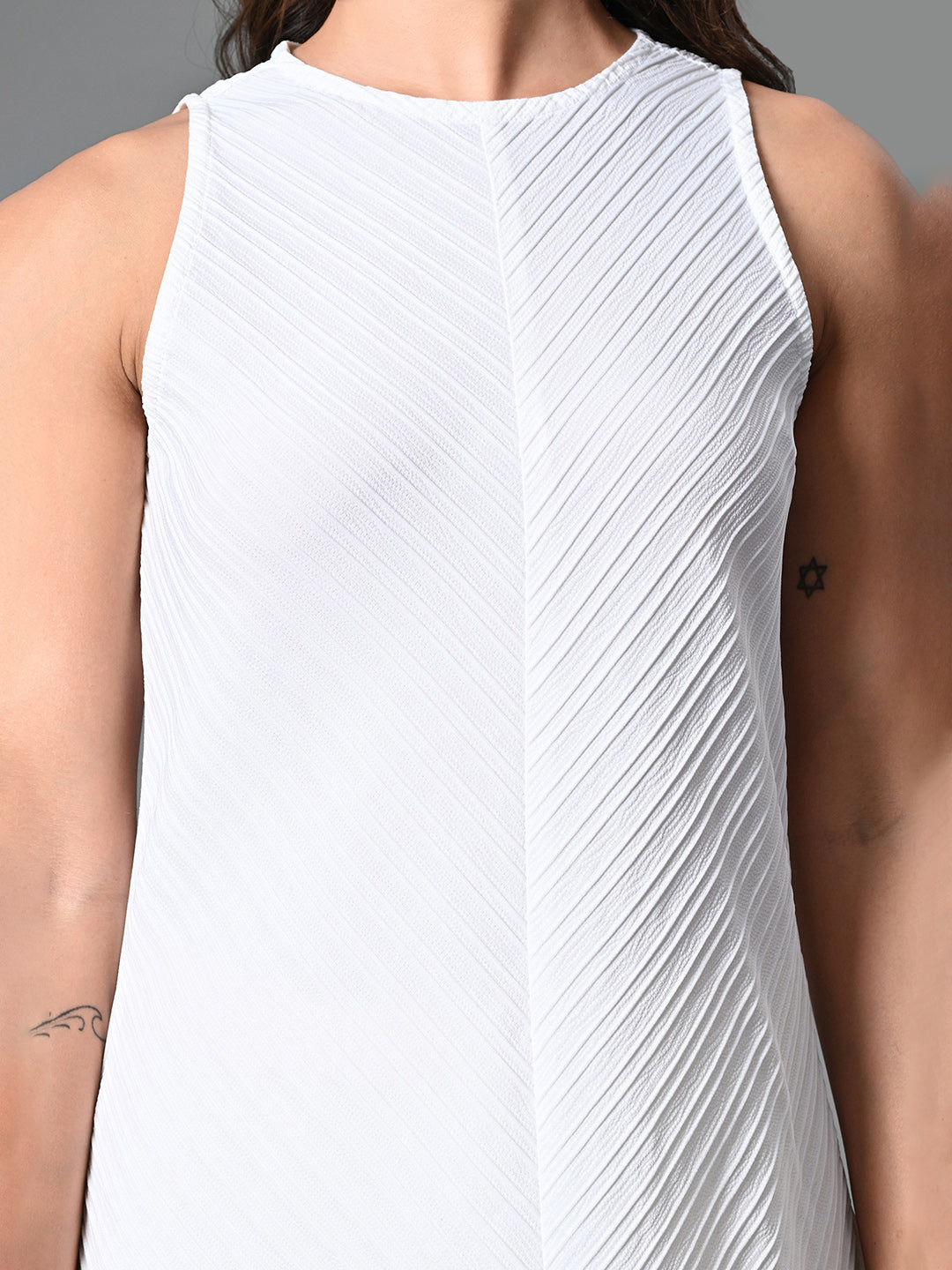 Color-White