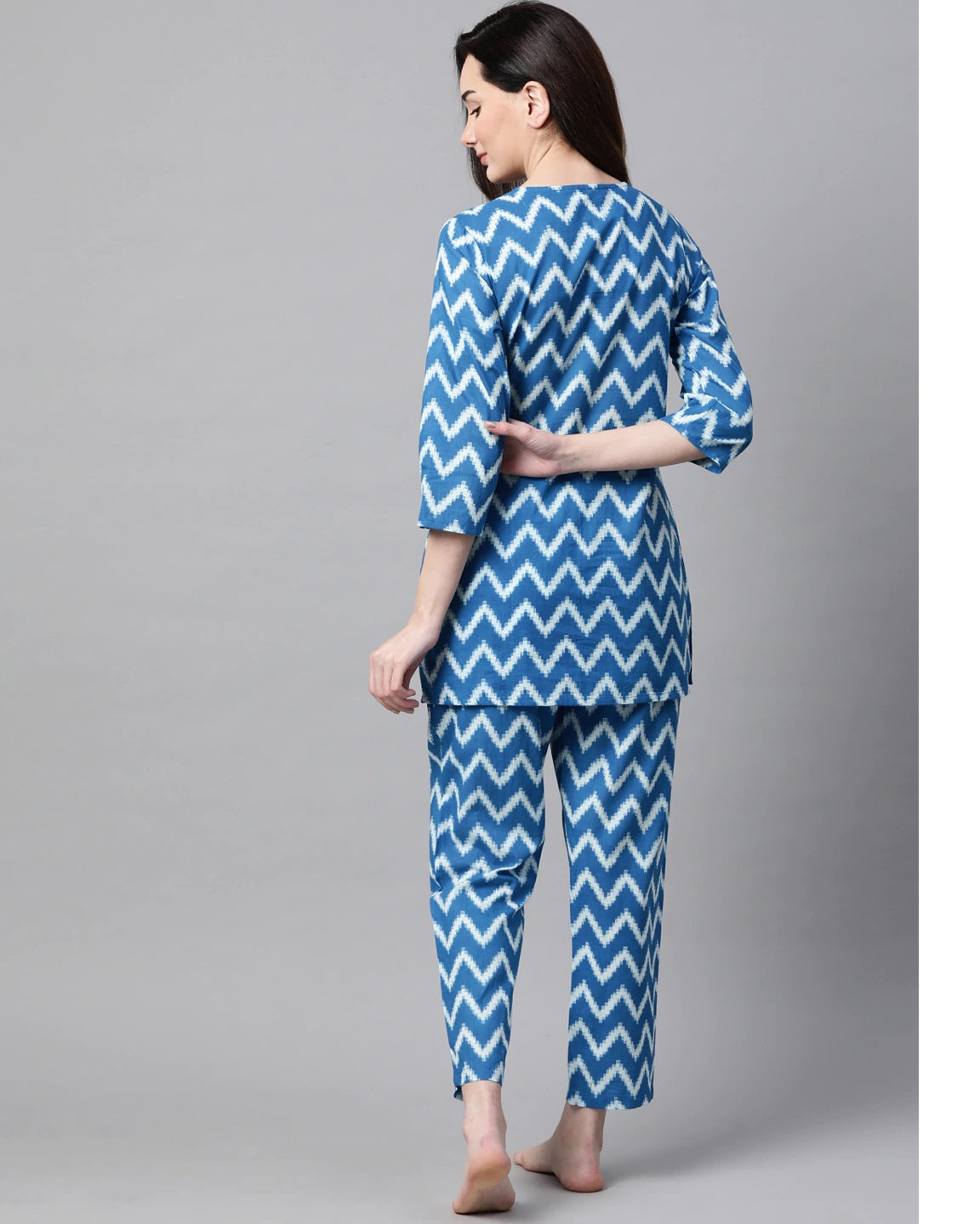 Women's Turquoise Blue & White Graphic Printed Night suit
