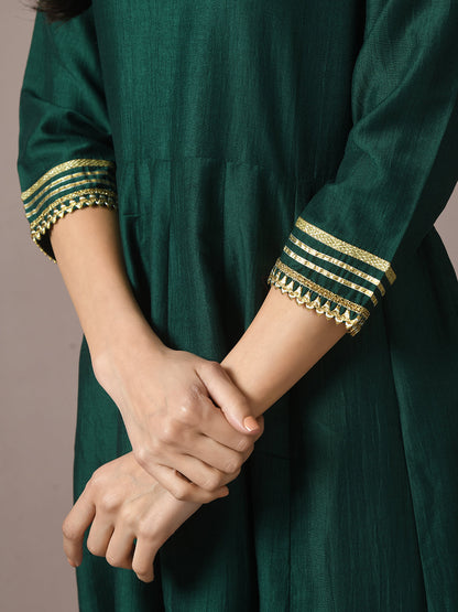 Women's  Green Solid Silk Anarkali Party Kurta With Dupatta