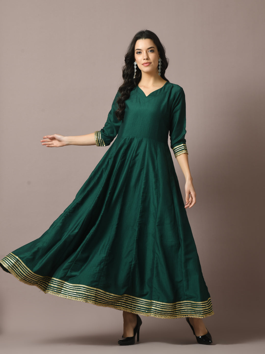 Women's  Green Solid Silk Anarkali Party Kurta