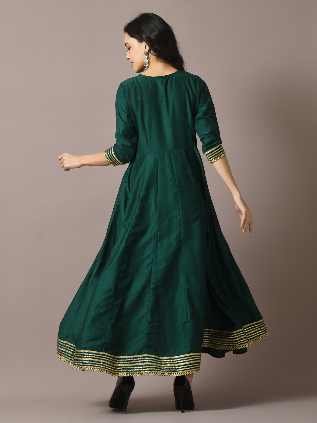 Women's  Green Solid Silk Anarkali Party Kurta