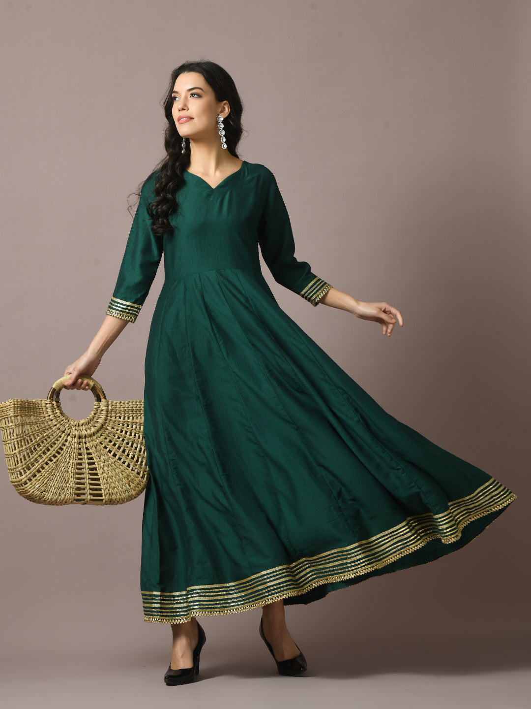 Women's  Green Solid Silk Anarkali Party Kurta