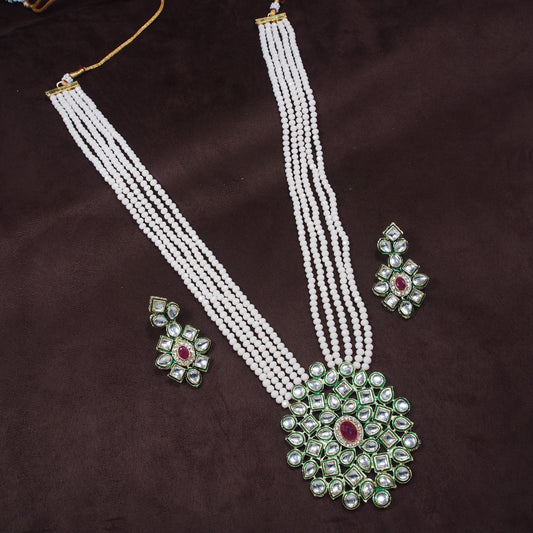 Women's 5 Layered Emerald Onyx Crystal Beads Necklace Set Glided With Uncut Polki Kundan
