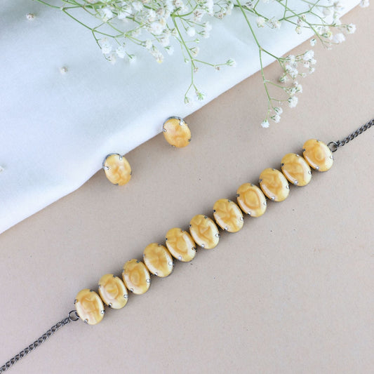 Women's Glamorous Fashionable Eye-Catching Yellow Beaded Choker and Earrings Set