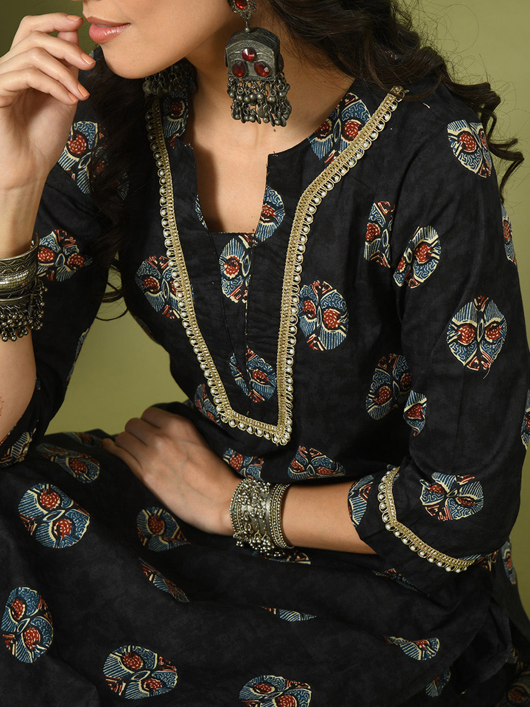 Women's  Black Printed Cotton Straight Party Kurta Sets