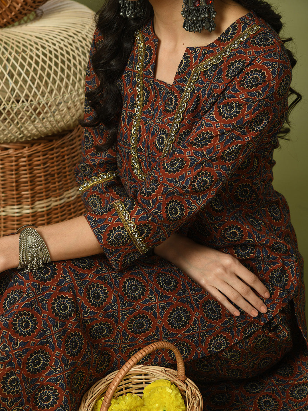 Women's  Multi Printed Cotton Straight Party Kurta Sets