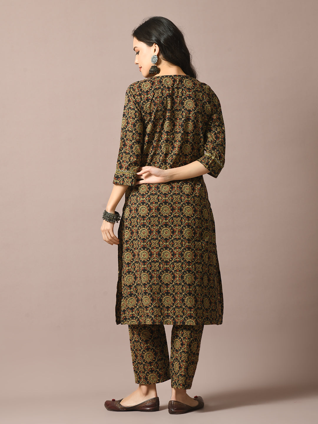 Women's  Multi Printed Cotton Straight Party Kurta Sets