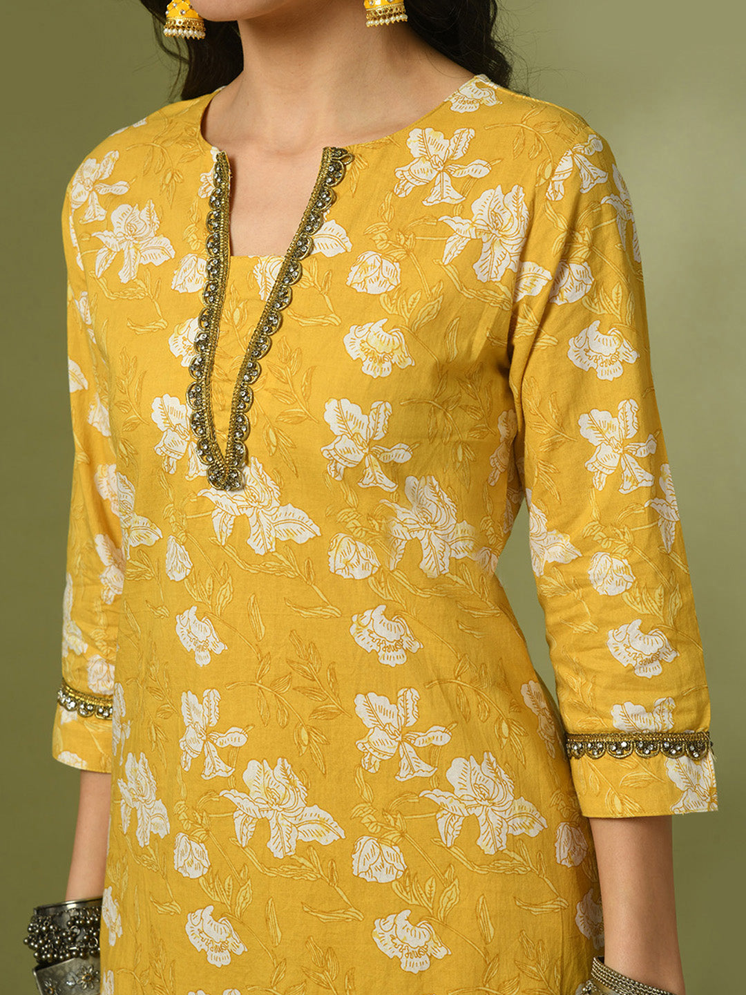 Women's  Yellow Printed Cotton Straight Party Kurta Sets