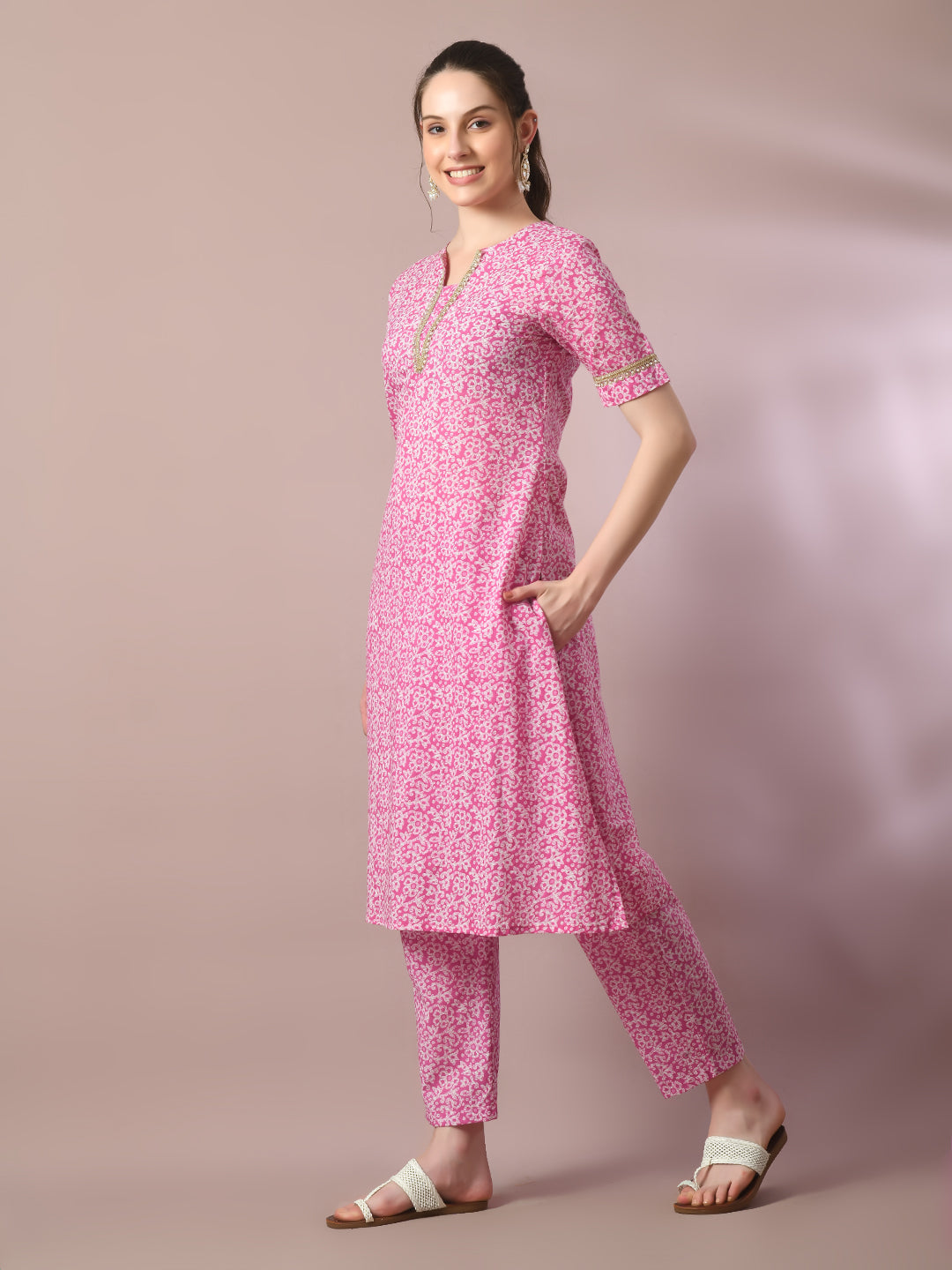 Women's  Pink Printed Cotton Straight Party Kurta Sets
