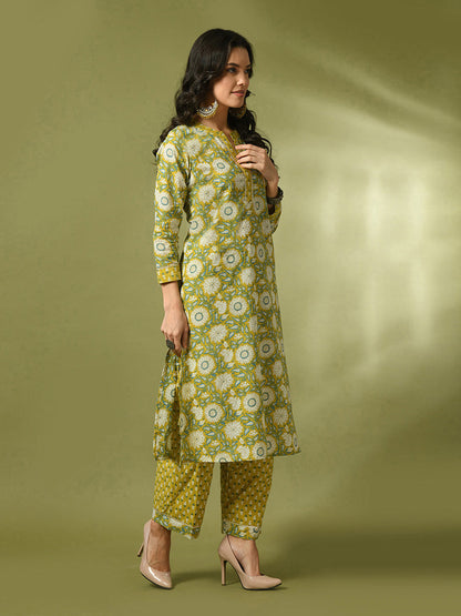 Women's  Multi Printed Cotton Straight Party Kurta Sets
