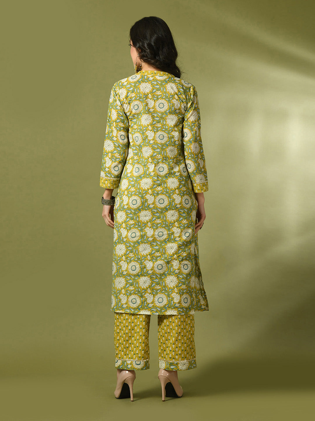 Women's  Multi Printed Cotton Straight Party Kurta Sets